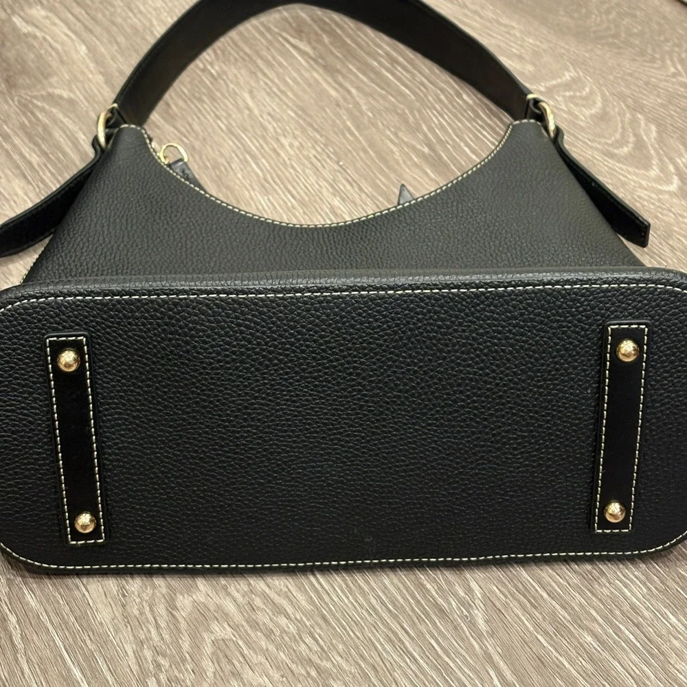 Dooney & Bourke Black Textured Pebble Grain Leather Hobo Shoulder Bag Gold Metal